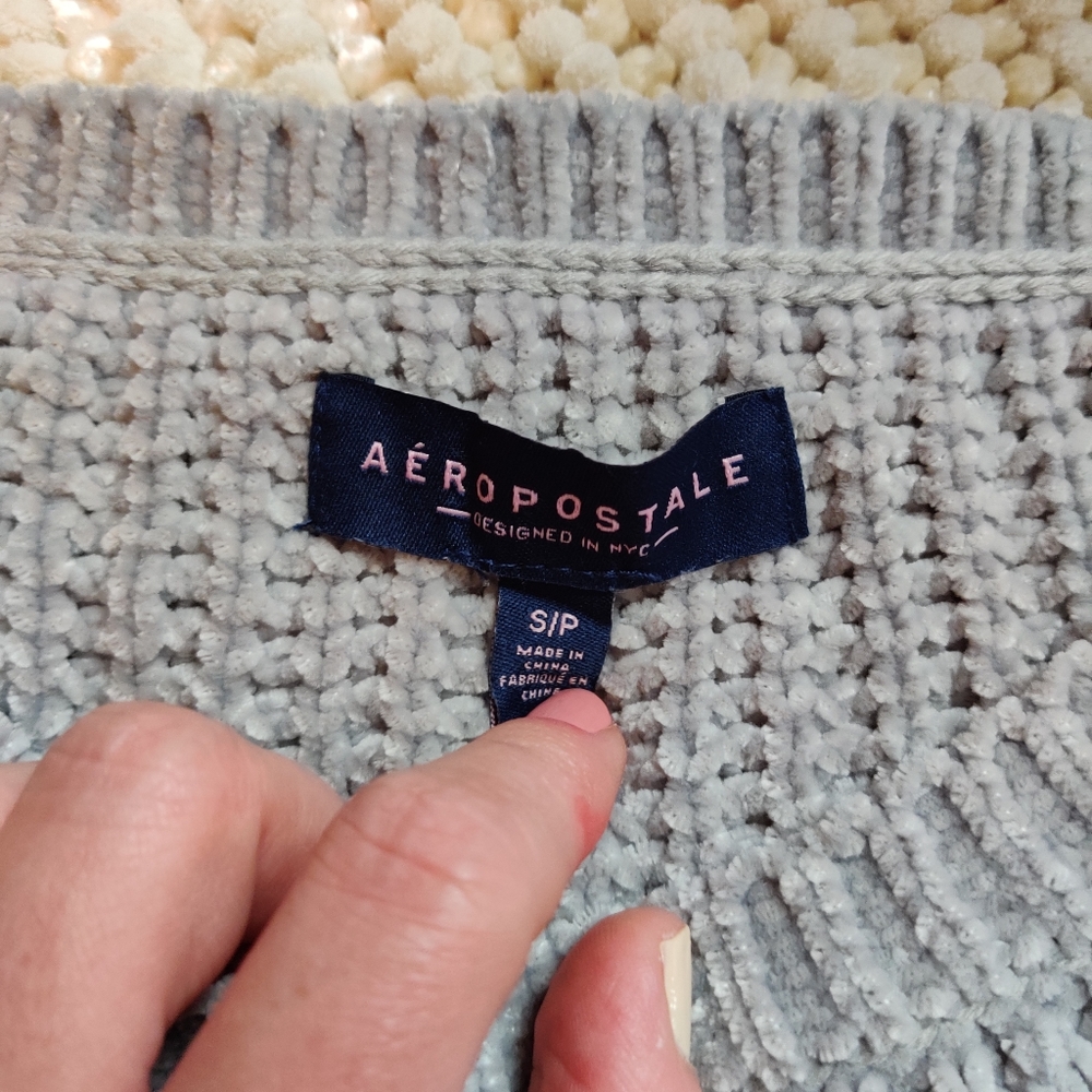 🌻3 for 12🌻 Aeropostale sweater - Picture 6 of 7